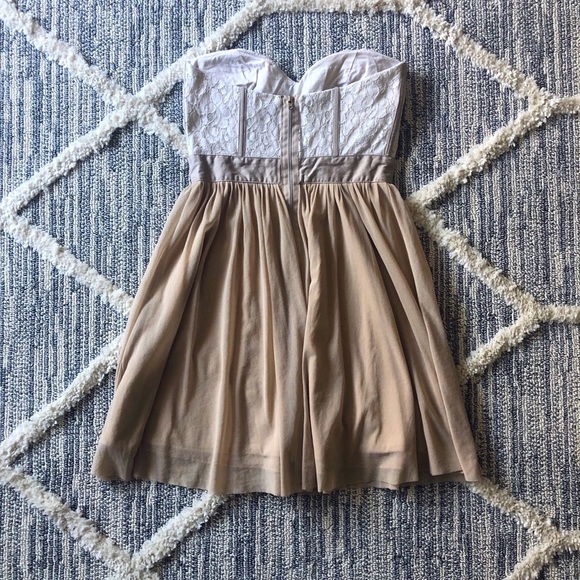 ASOS Chiffon and lace dress size US 4 - Picture 3 of 7